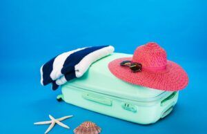 Nos vamos de vacaciones. Volveremos en septiembre Nos vamos de vacaciones
